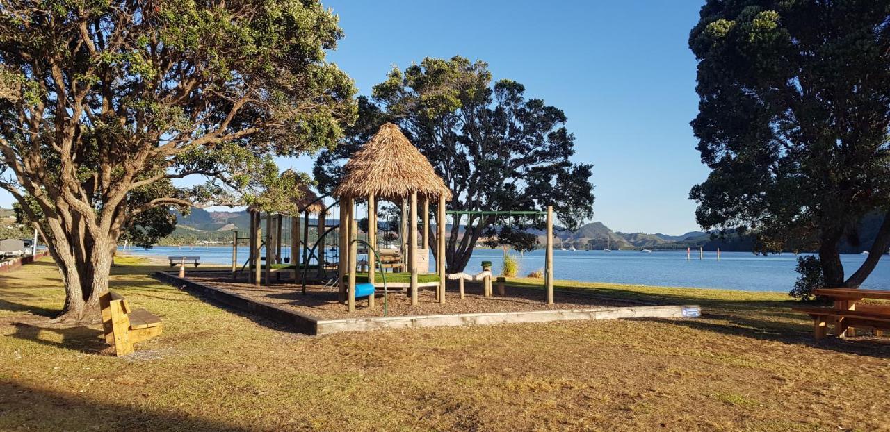 Heron'S Nest Whangamata Exterior photo